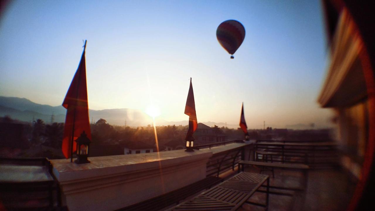 Sd View Hotel Ванг-Виенг Экстерьер фото